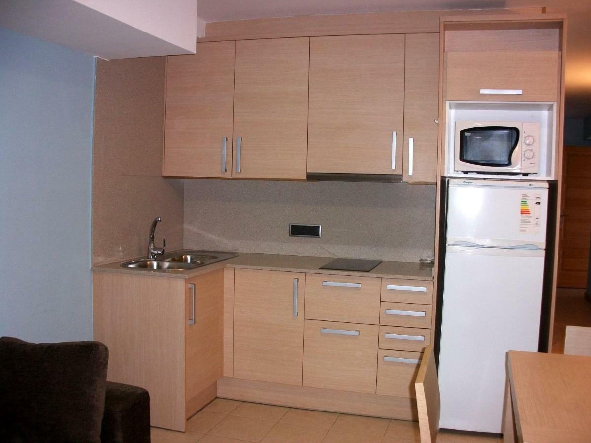 בנאסאל Apartamentos San Cristobal מראה חיצוני תמונה