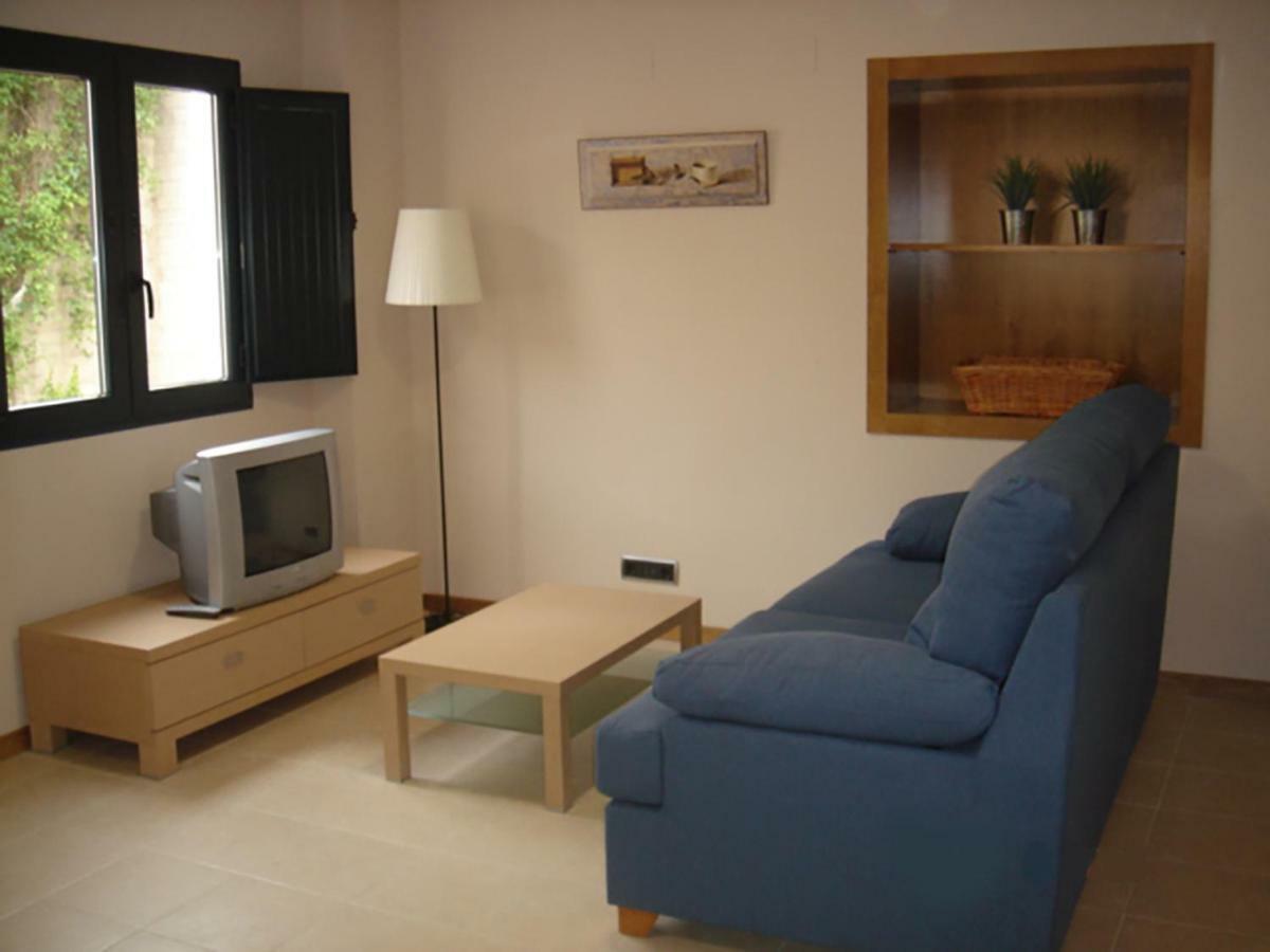 בנאסאל Apartamentos San Cristobal מראה חיצוני תמונה