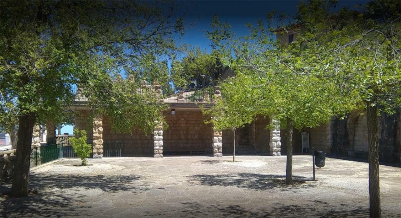 בנאסאל Apartamentos San Cristobal מראה חיצוני תמונה
