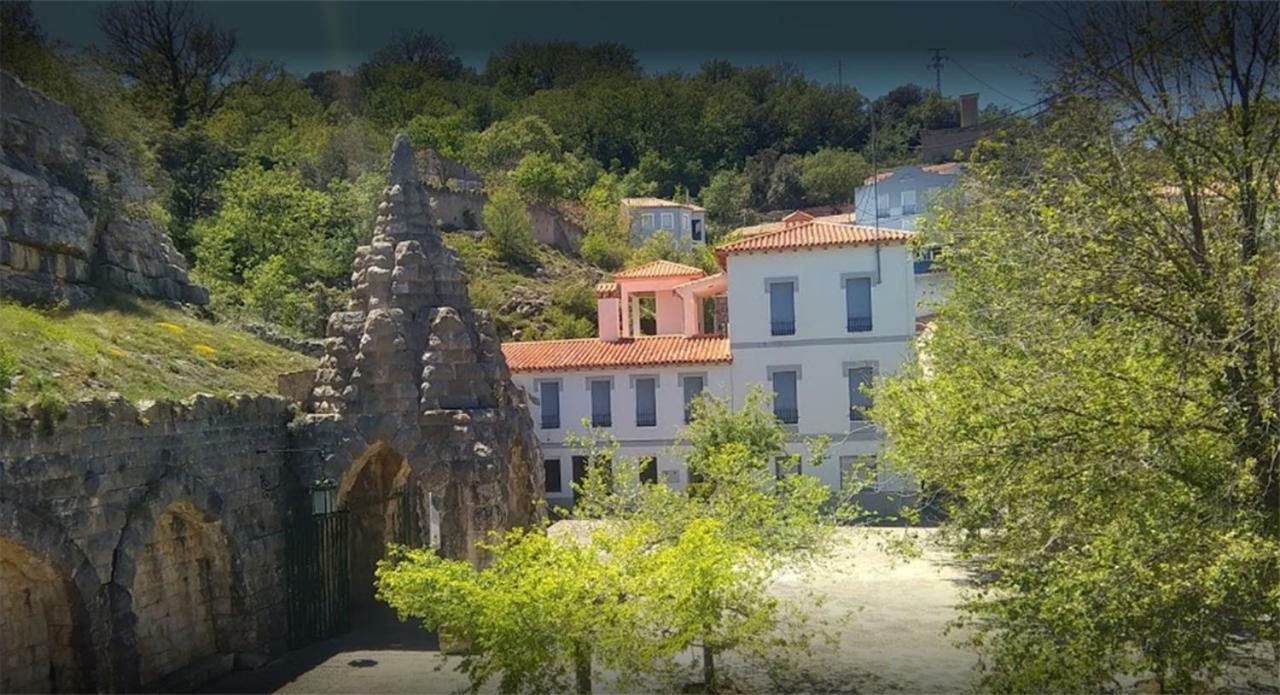 בנאסאל Apartamentos San Cristobal מראה חיצוני תמונה