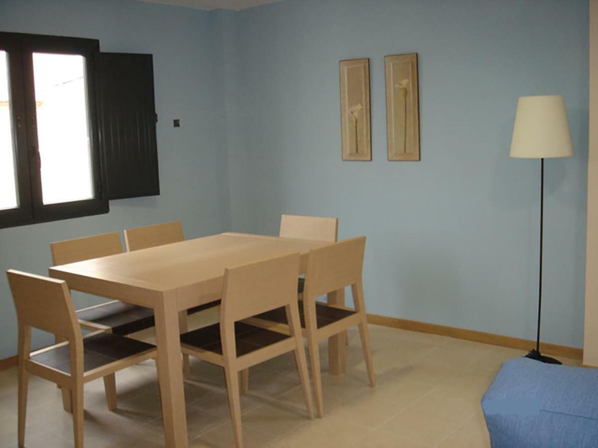 בנאסאל Apartamentos San Cristobal מראה חיצוני תמונה