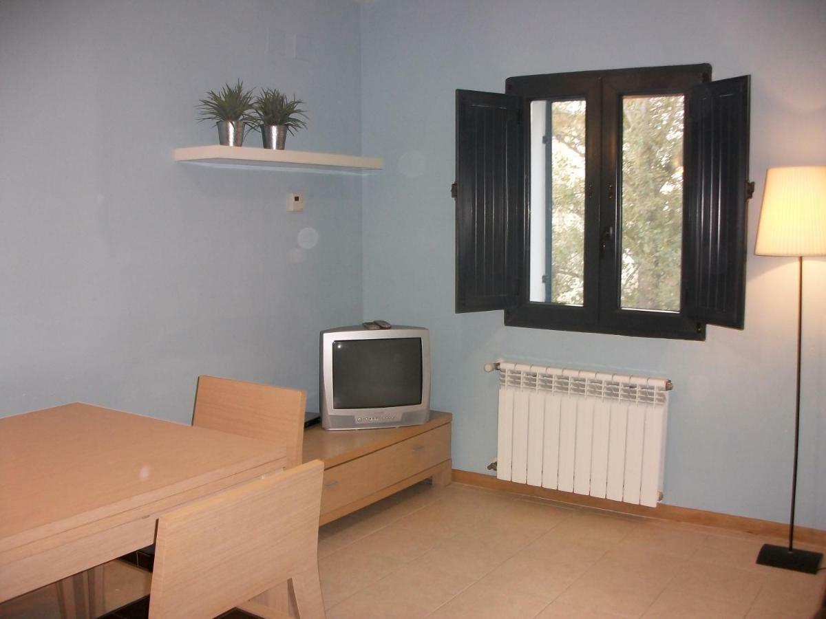 בנאסאל Apartamentos San Cristobal מראה חיצוני תמונה